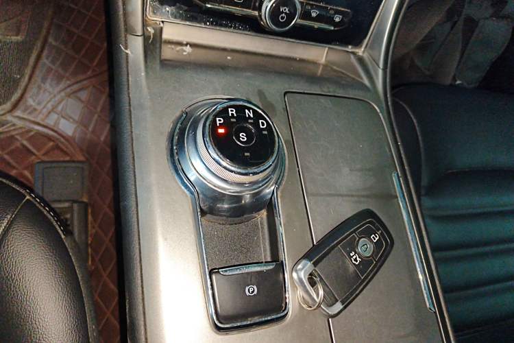 Used Ford Mondeo 2020 EcoBoost 180 Stylish Model Gear Lever