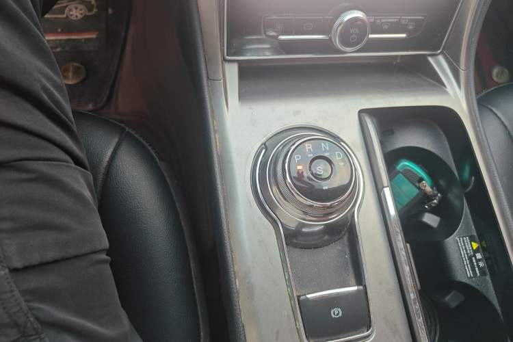 Used Ford Mondeo 2020 EcoBoost 180 Stylish Model Gear Lever