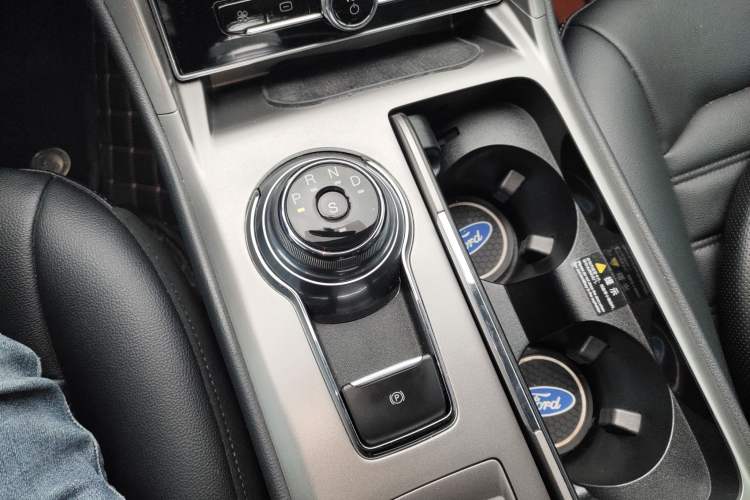 Used Ford Mondeo 2020 EcoBoost 180 Stylish Model Gear Lever