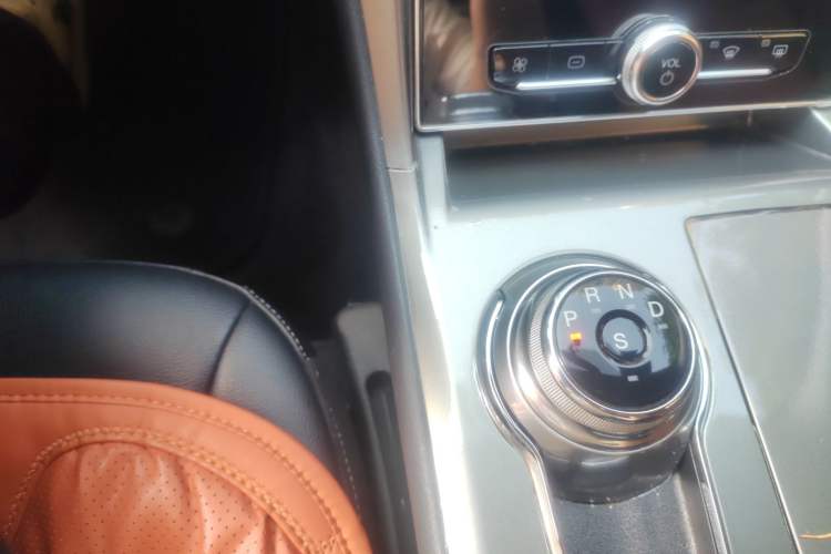 Used Ford Mondeo 2020 EcoBoost 180 Stylish Model Gear Lever