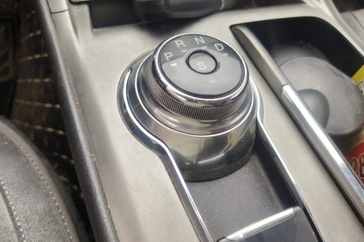 Used Ford Mondeo 2020 EcoBoost 180 Stylish Model Gear Lever