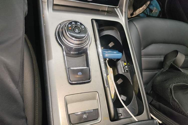 Used Ford Mondeo 2020 EcoBoost 180 Stylish Model Gear Lever