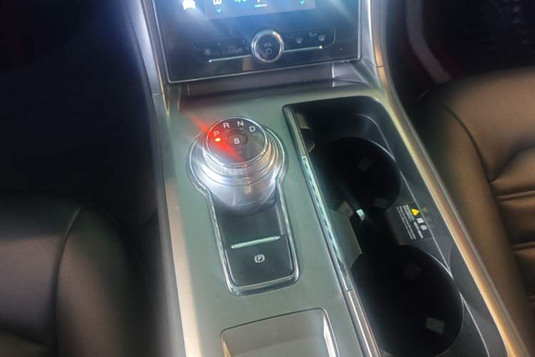 Used Ford Mondeo 2020 EcoBoost 180 Stylish Model Gear Lever