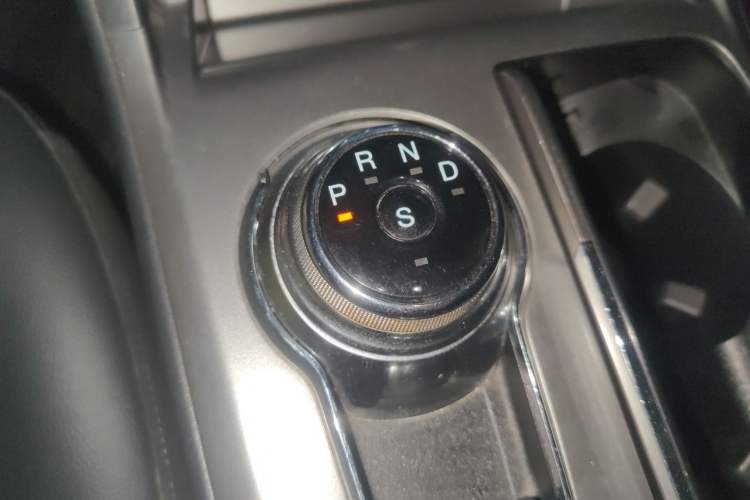Used Ford Mondeo 2020 EcoBoost 180 Stylish Model Gear Lever