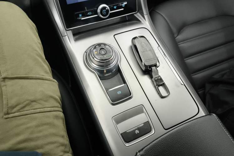 Used Ford Mondeo 2020 EcoBoost 180 Stylish Model Gear Lever