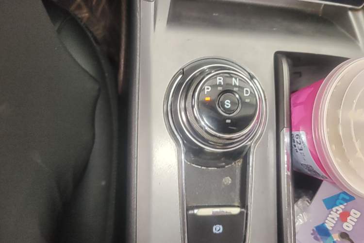 Used Ford Mondeo 2020 EcoBoost 200 Stylish Model Gear Lever