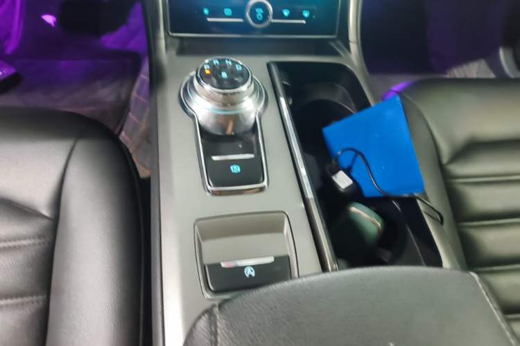 Used Ford Mondeo 2020 EcoBoost 180 Stylish Model Gear Lever