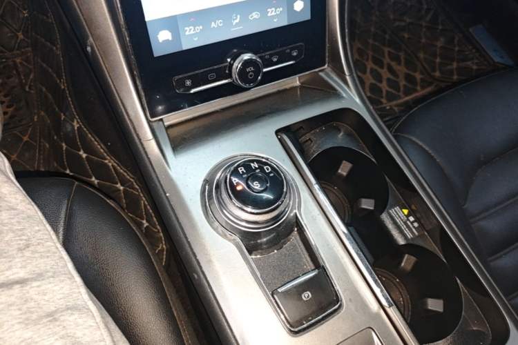 Used Ford Mondeo 2020 EcoBoost 180 Stylish Model Gear Lever