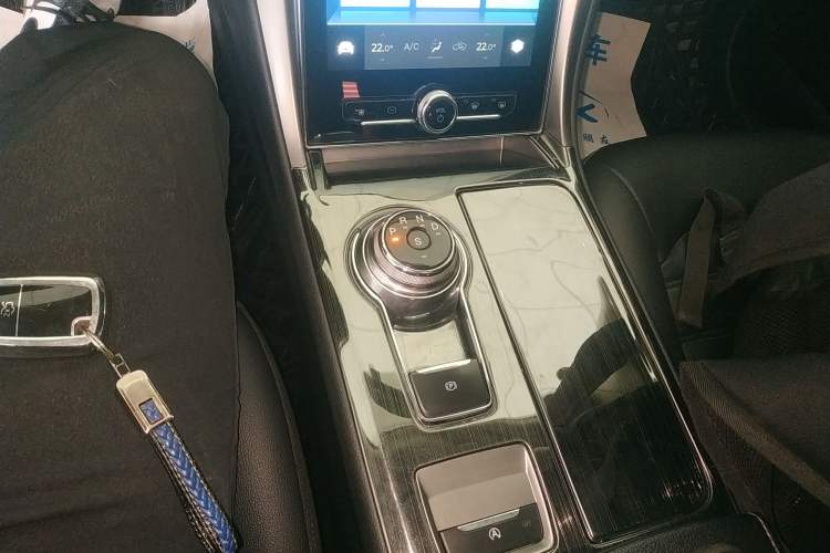 Used Ford Mondeo 2020 EcoBoost 180 Stylish Model Gear Lever