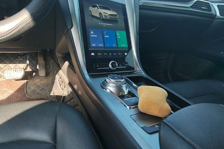Used Ford Mondeo 2020 EcoBoost 180 Stylish Model Gear Lever