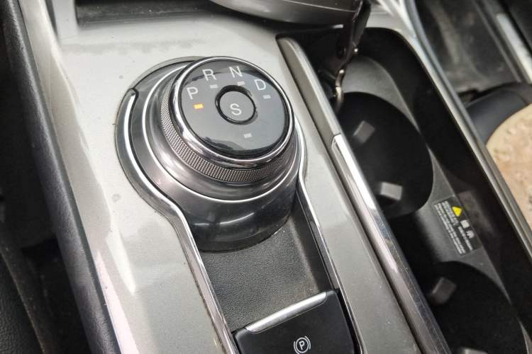 Used Ford Mondeo 2020 EcoBoost 180 Stylish Model Gear Lever
