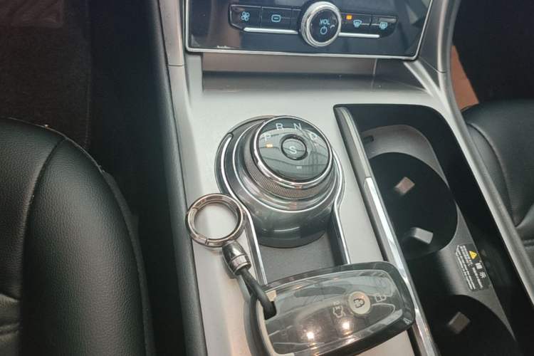 Used Ford Mondeo 2020 EcoBoost 180 Stylish Model Gear Lever