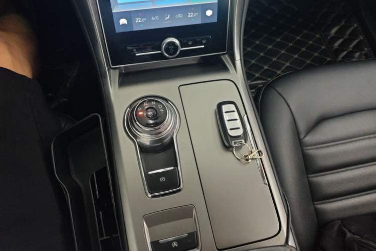 Used Ford Mondeo 2020 EcoBoost 180 Stylish Model Gear Lever