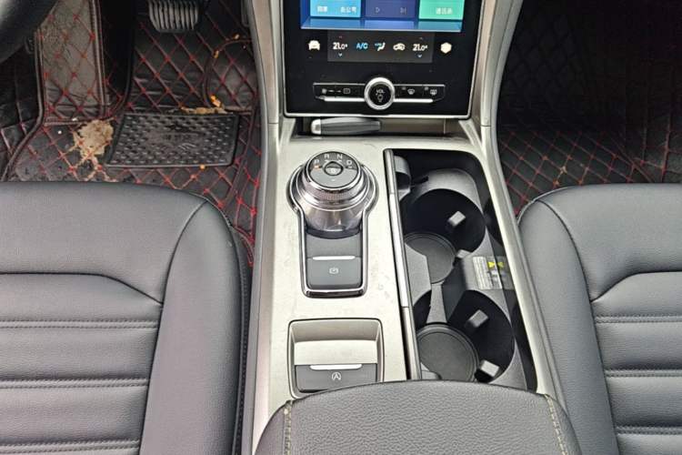 Used Ford Mondeo 2020 EcoBoost 180 Stylish Model Gear Lever