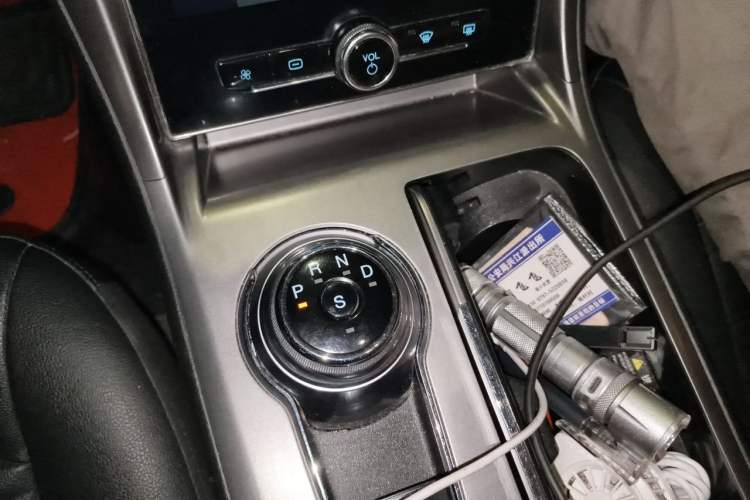 Used Ford Mondeo 2020 EcoBoost 200 Luxury Model Gear Lever