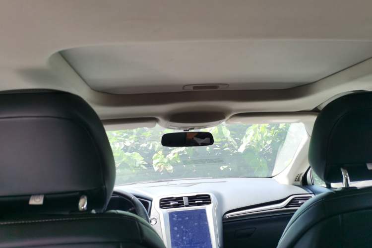 Used Ford Mondeo 2020 EcoBoost 180 Luxury Model Headliner