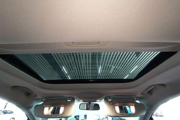 Used Ford Mondeo 2020 EcoBoost 180 Stylish Model Headliner