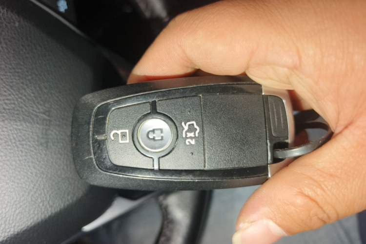Used Ford Mondeo 2020 EcoBoost 200 Luxury Model Interior 1