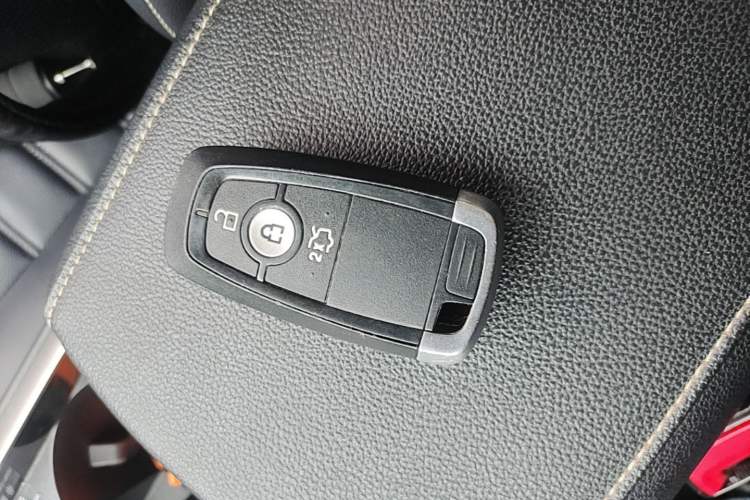 Used Ford Mondeo 2020 EcoBoost 200 Stylish Model Interior 1