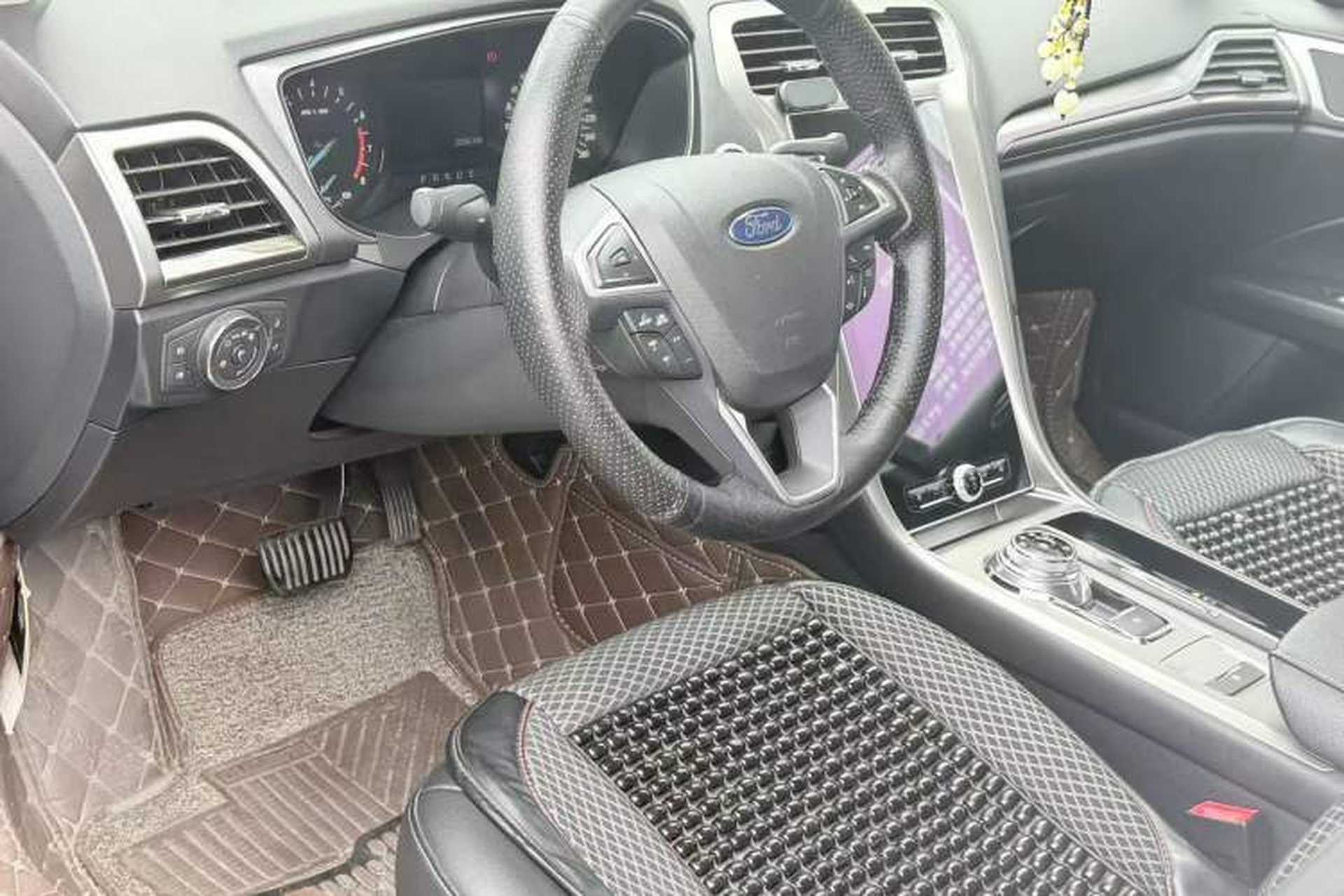 Used Ford Mondeo 2020 EcoBoost 180 Stylish Model Interior 1