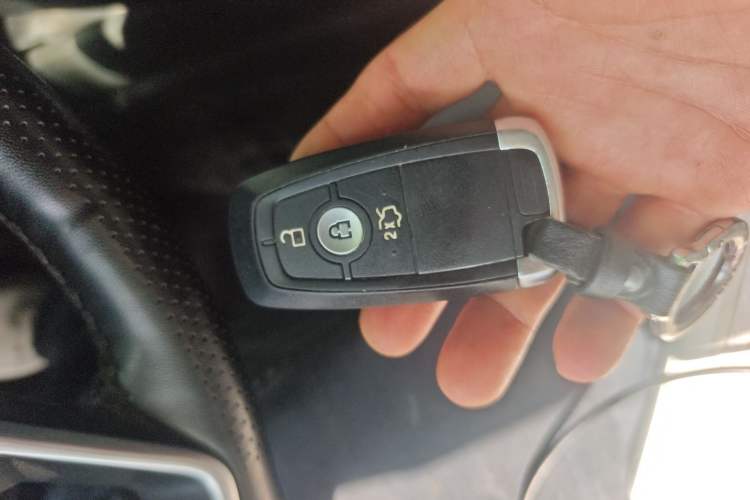 Used Ford Mondeo 2020 EcoBoost 200 Stylish Model Interior 1