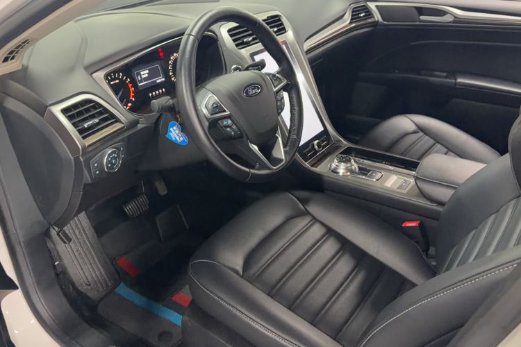 Used Ford Mondeo 2020 EcoBoost 180 Stylish Model Interior 1