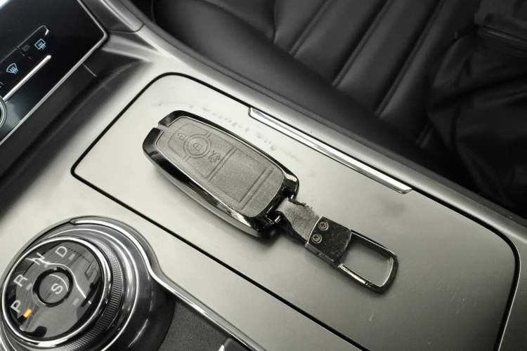 Used Ford Mondeo 2020 EcoBoost 180 Stylish Model Interior 1