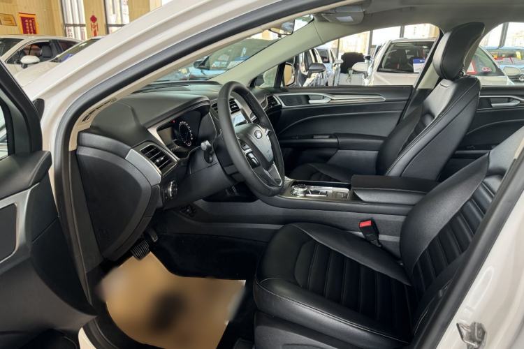 Used Ford Mondeo 2020 EcoBoost 180 Stylish Model Interior 2