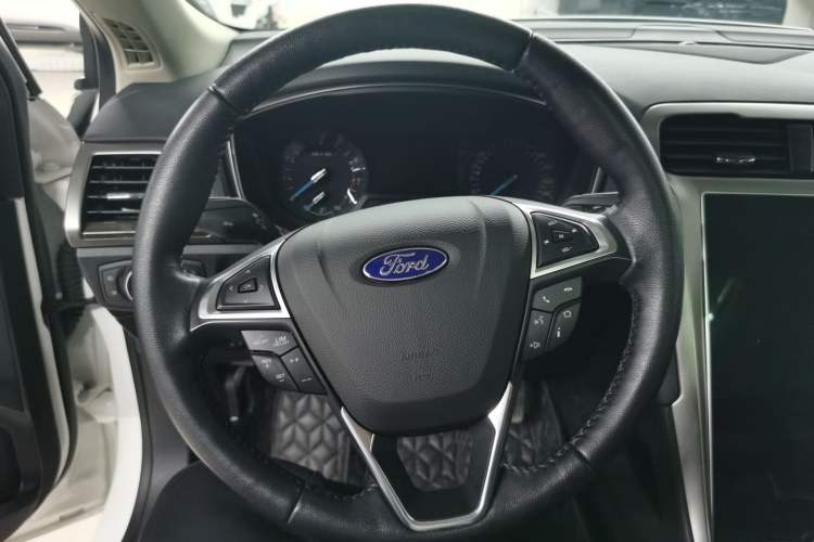 Used Ford Mondeo 2020 EcoBoost 180 Stylish Model Interior 2