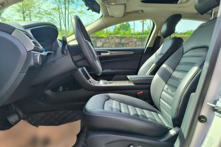 Used Ford Mondeo 2020 EcoBoost 180 Stylish Model Interior 2
