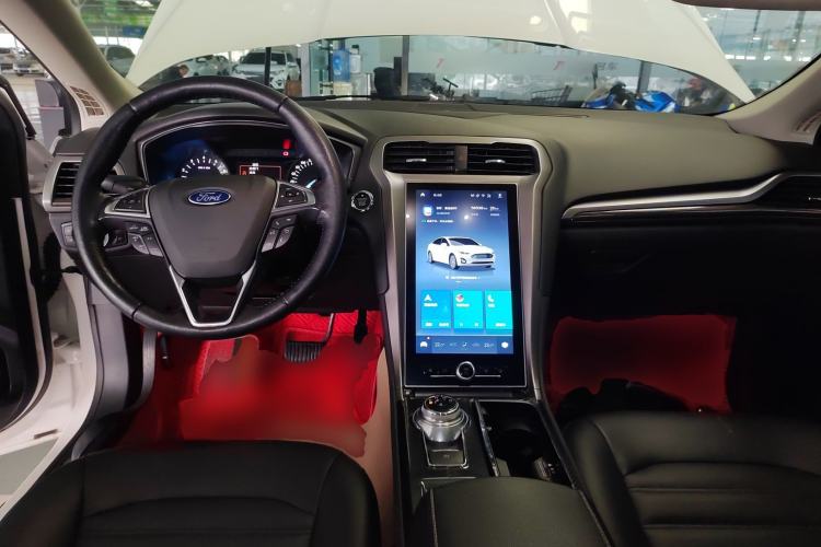 Used Ford Mondeo 2020 EcoBoost 180 Stylish Model Interior 2