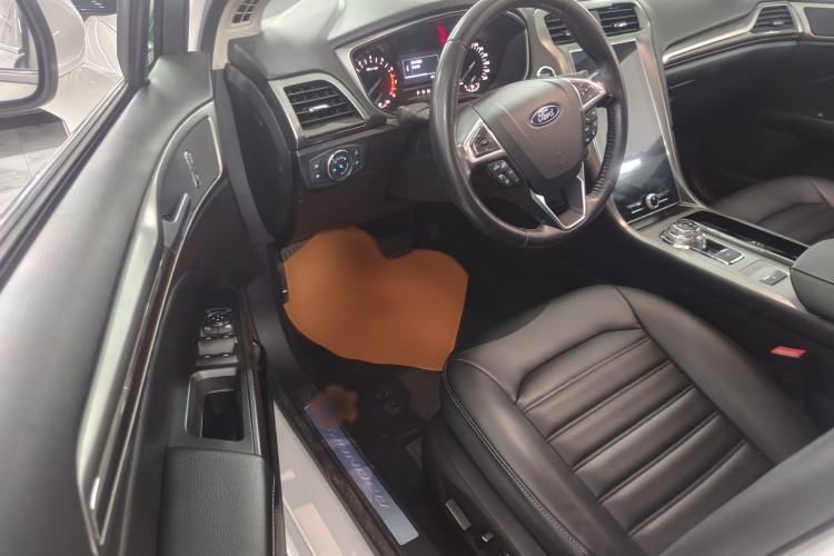 Used Ford Mondeo 2020 EcoBoost 180 Stylish Model Interior 2