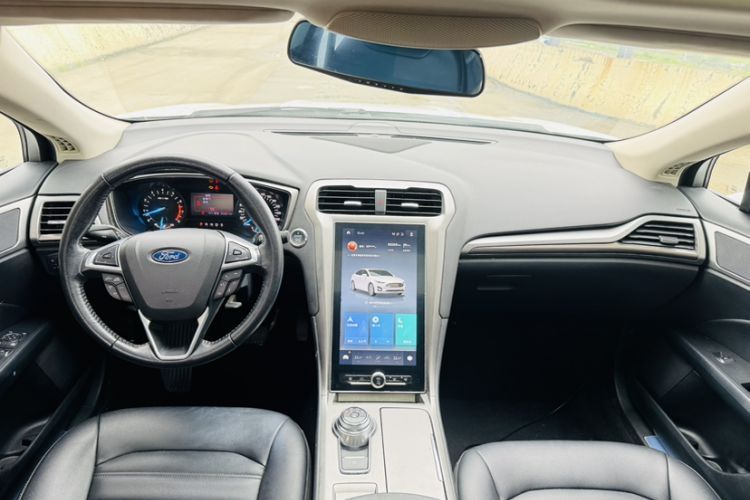Used Ford Mondeo 2020 EcoBoost 180 Stylish Model Interior 2