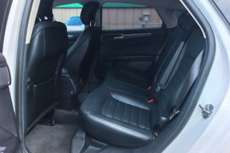 Used Ford Mondeo 2020 EcoBoost 180 Stylish Model Interior 3