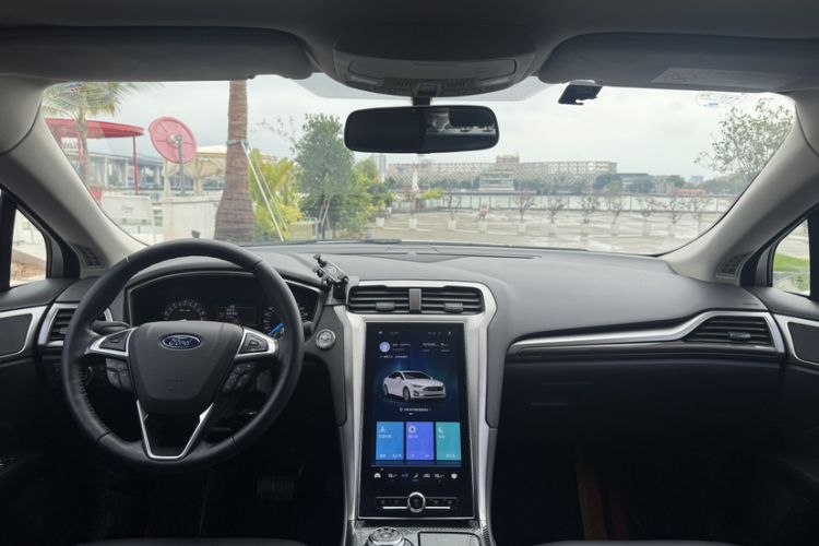 Used Ford Mondeo 2020 EcoBoost 180 Stylish Model Interior 3