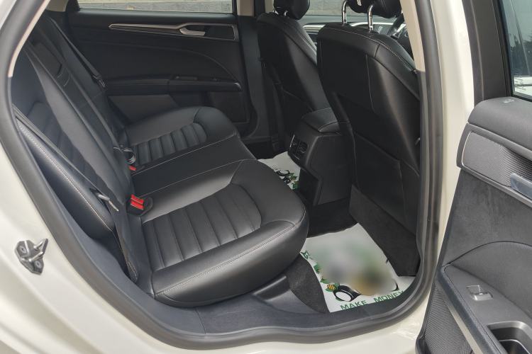 Used Ford Mondeo 2020 EcoBoost 180 Stylish Model Interior 3