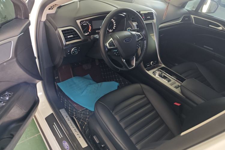 Used Ford Mondeo 2020 EcoBoost 180 Stylish Model Interior 3