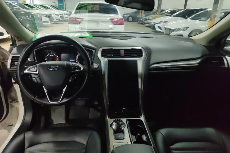 Used Ford Mondeo 2020 EcoBoost 180 Stylish Model Interior 3