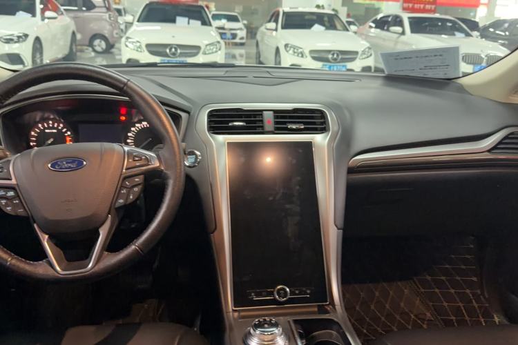 Used Ford Mondeo 2020 EcoBoost 180 Stylish Model Interior 3
