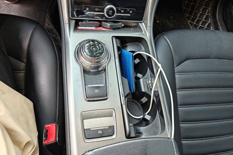 Used Ford Mondeo 2020 EcoBoost 180 Stylish Model Interior 3