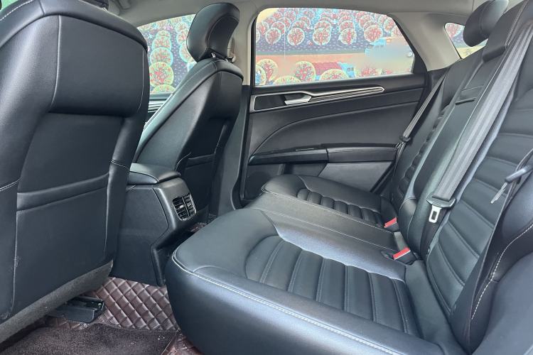 Used Ford Mondeo 2020 EcoBoost 180 Stylish Model Interior 3