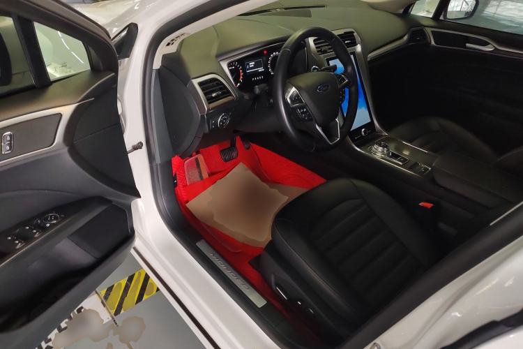 Used Ford Mondeo 2020 EcoBoost 180 Stylish Model Interior 3