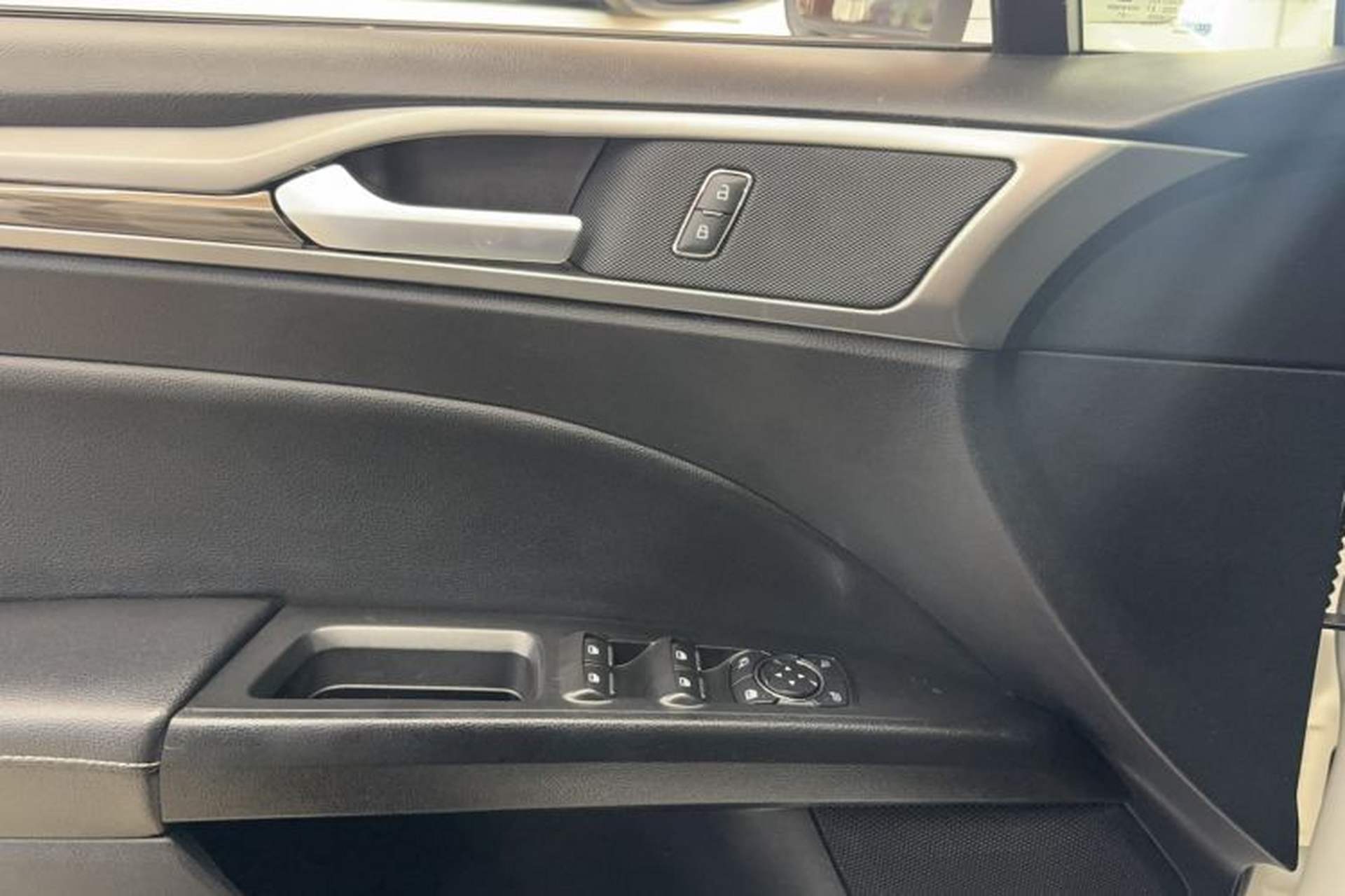Used Ford Mondeo 2020 EcoBoost 180 Stylish Model Interior 3