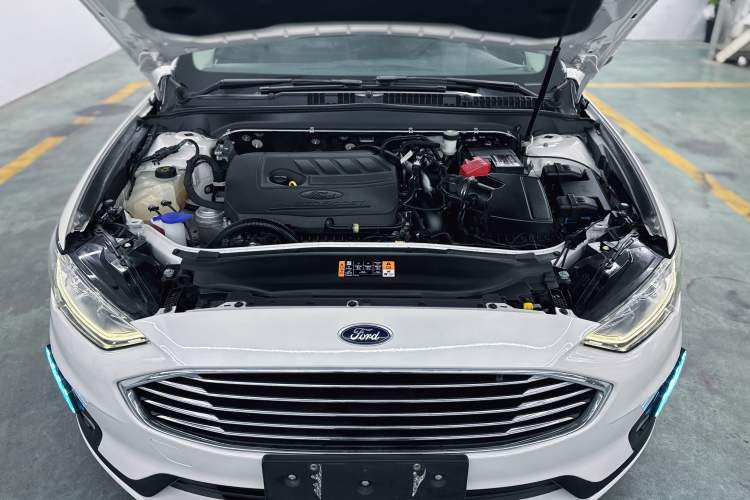 Used Ford Mondeo 2020 EcoBoost 180 Stylish Model Interior 3