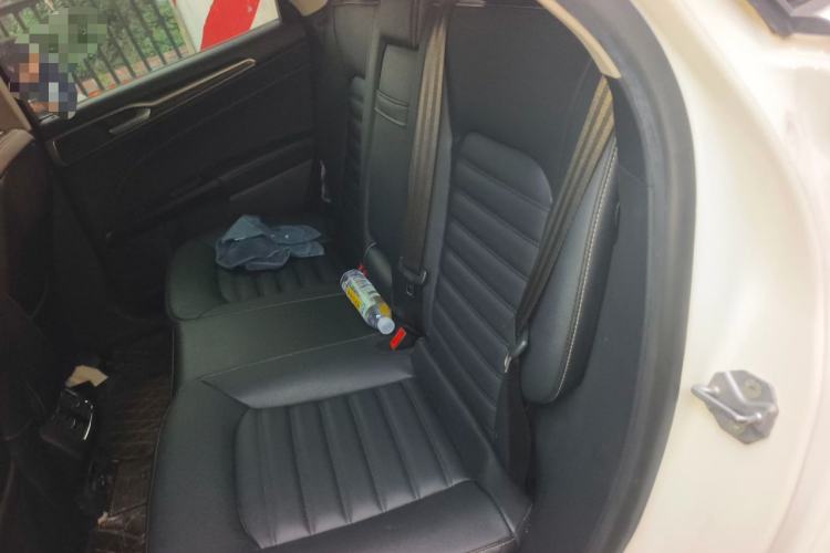 Used Ford Mondeo 2020 EcoBoost 200 Luxury Model Interior 4