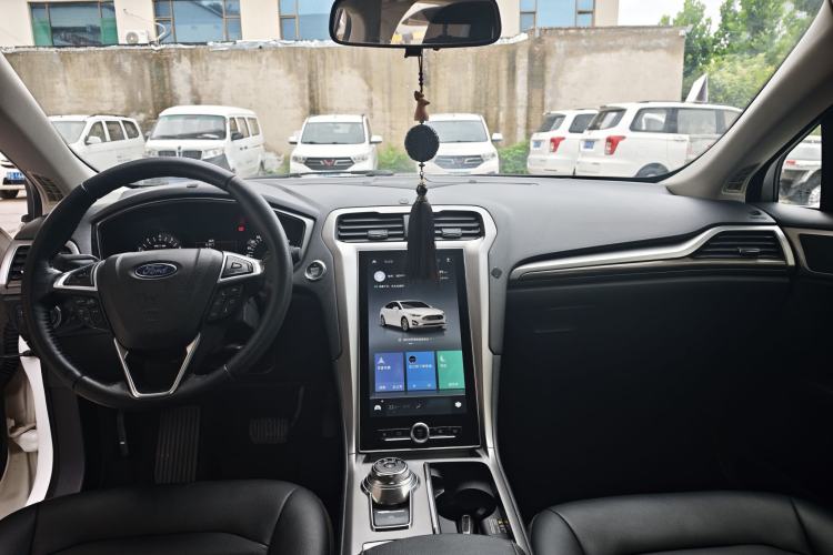 Used Ford Mondeo 2020 EcoBoost 180 Stylish Model Interior 4