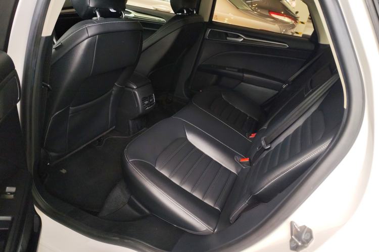 Used Ford Mondeo 2020 EcoBoost 180 Stylish Model Interior 4