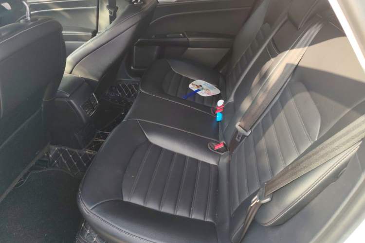 Used Ford Mondeo 2020 EcoBoost 200 Stylish Model Interior 4