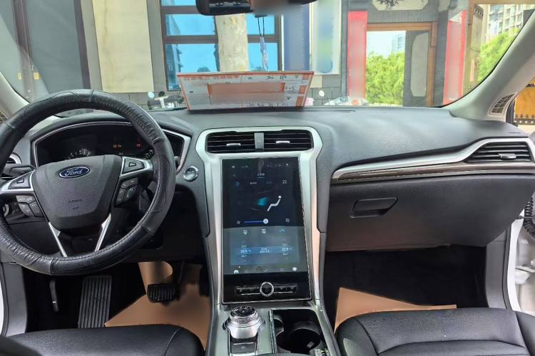 Used Ford Mondeo 2020 EcoBoost 180 Stylish Model Interior 5