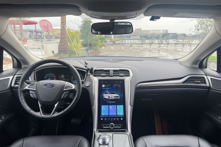 Used Ford Mondeo 2020 EcoBoost 180 Stylish Model Interior 6